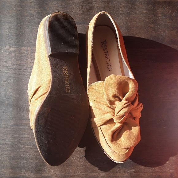 Restricted Footwear Belinda Knotted Loafer! - Picture 3 of 3